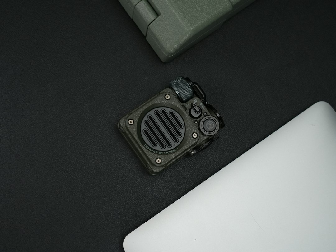 Photo by tonny zhong on Unsplash (https://unsplash.com/@baldselect)